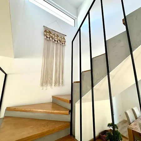 Villa Charming In Alfarim - *