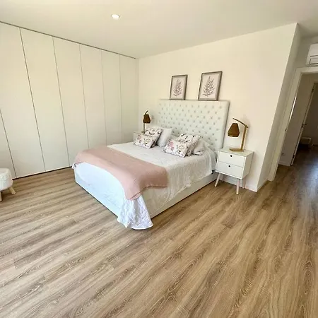 Charming In Alfarim - Villa